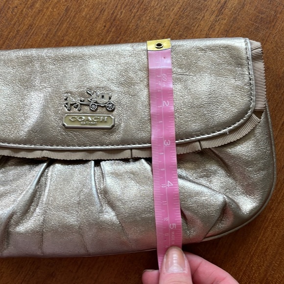Gold Coach wristlet clutch - Picture 7 of 8